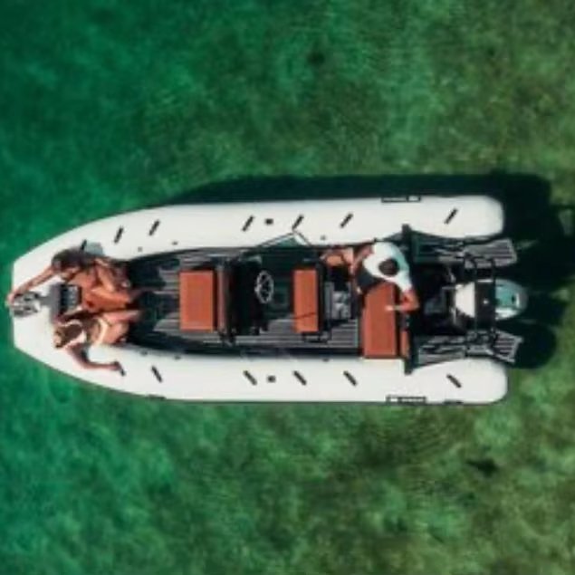 5.6m 560 cm Semi-Rigid V Hull Luxury Rib 18ft Aluminum Boat Fishing with Outboard Engine Hypalon & Gonflable Bateaux for Sale